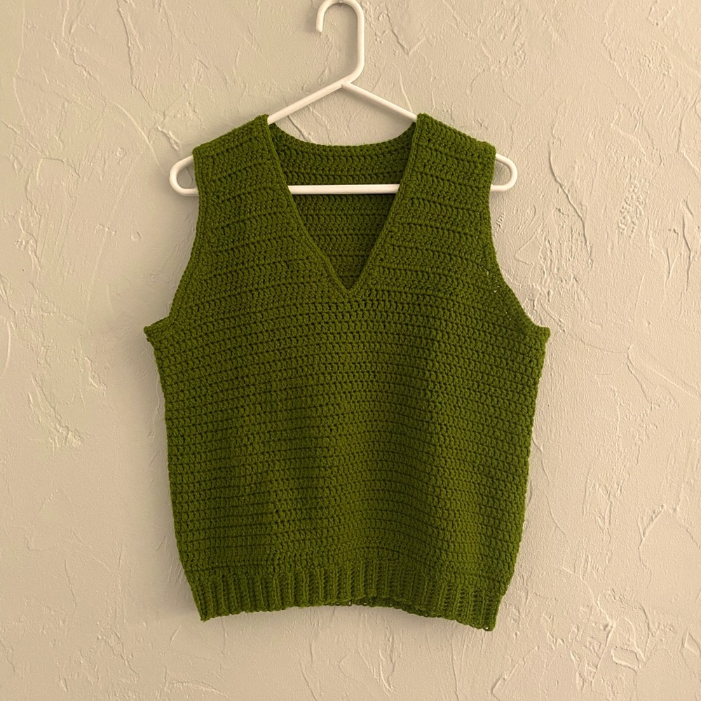 Green Knit Women's Sweater Vest